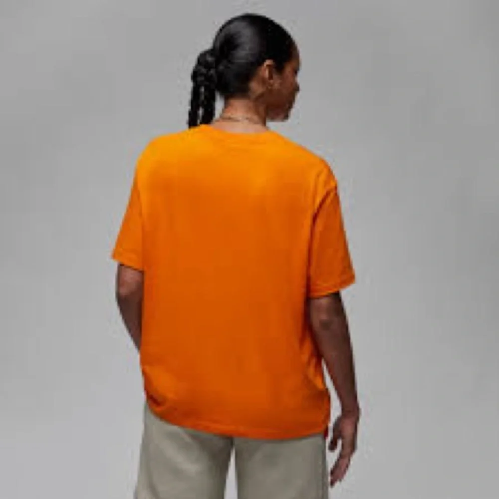 Nike Orange Crop Top - Picture 2 of 4